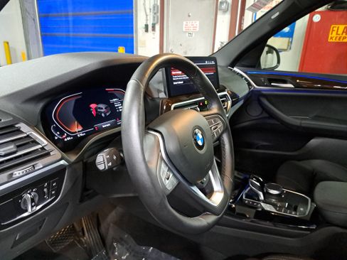 Certified 2024 BMW X3 xDrive30i w/ Premium Package AWD/4WD image 18