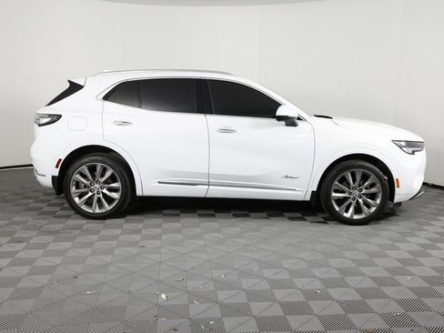 Used 2022 Buick Envision Avenir w/ Technology Package II image 4