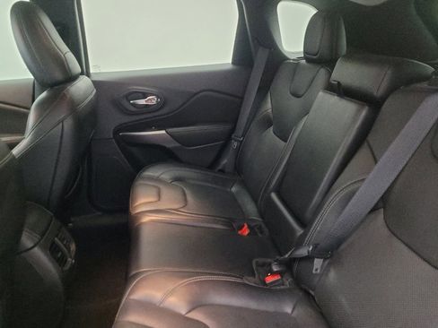 Used 2021 Jeep Cherokee Latitude Lux w/ Comfort/Convenience Group image 18