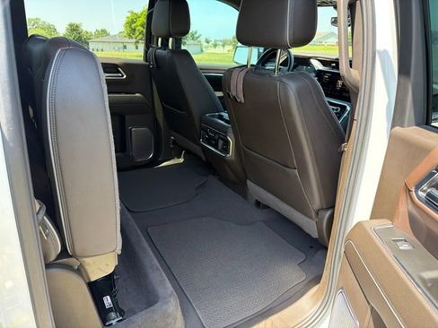 Used 2025 GMC Sierra 1500 Denali AWD/4WD image 11