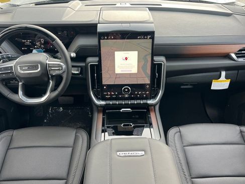New 2026 GMC Yukon XL Denali w/ Denali Reserve Package image 10