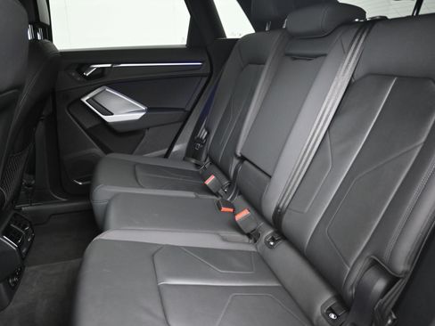 Used 2021 Audi Q3 2.0T Premium Plus w/ Premium Plus Package image 23