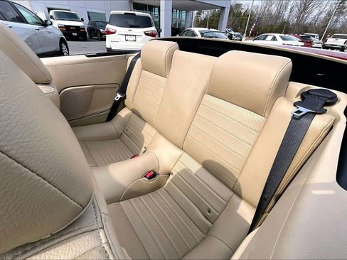 Used 2006 Ford Mustang GT Premium image 21