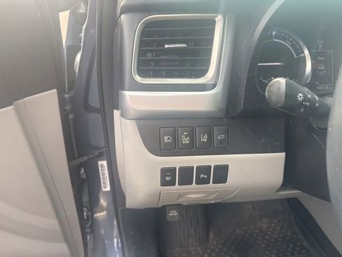 Used 2016 Toyota Highlander Limited w/ Driver Technology Package AWD/4WD image 14
