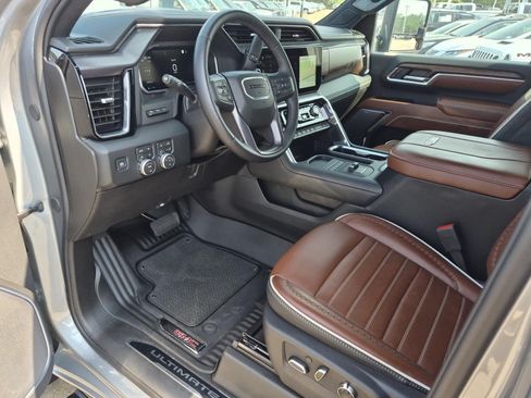 Certified 2026 GMC Sierra 3500 Denali Ultimate AWD/4WD image 14