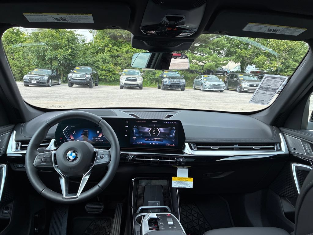 New 2027 BMW X1 xDrive28i AWD/4WD image 18