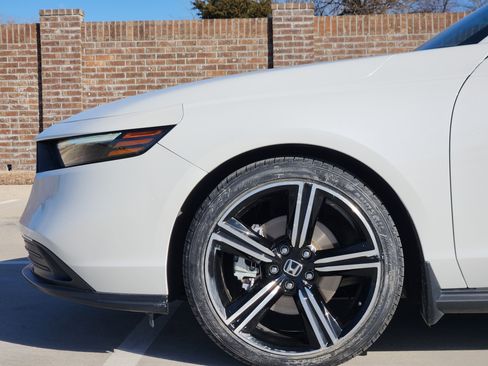 Certified 2023 Honda Accord Sport image 10