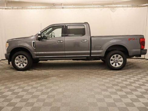Certified 2022 Ford F250 Platinum w/ FX4 Off-Road Package AWD/4WD image 38