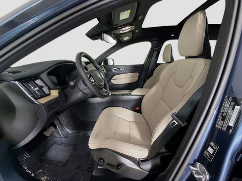 Certified 2026 Volvo XC60 B5 Plus w/ Protection Package Premier AWD/4WD image 21