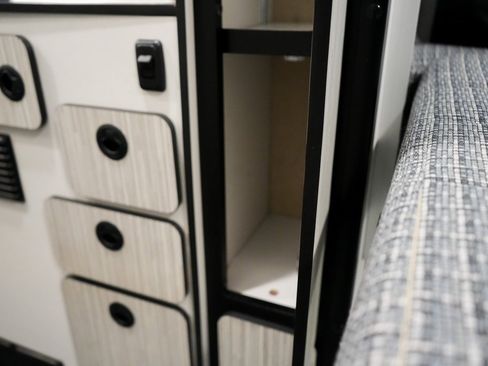 Used 2021 Mercedes-Benz Sprinter 2500 image 49