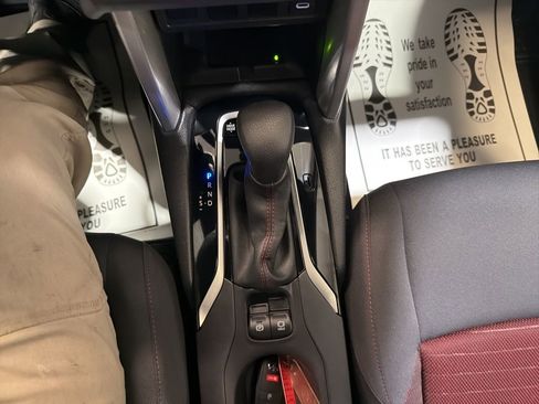 Used 2024 Toyota Corolla Cross AWD Hybrid image 30