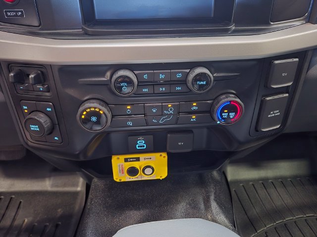 New 2024 Ford F550 4x4 Regular Cab Super Duty image 20