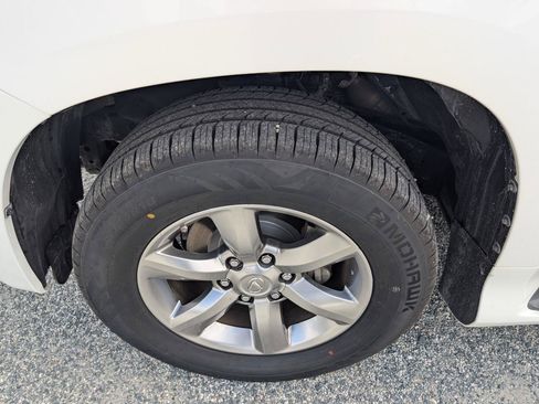 Used 2013 Lexus GX 460 Premium AWD/4WD image 12