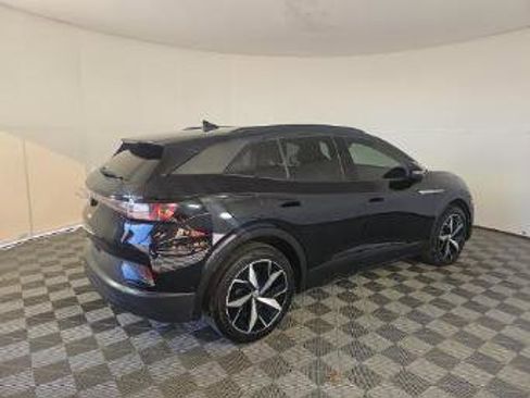 Used 2023 Volkswagen ID.4 Pro S AWD/4WD image 4