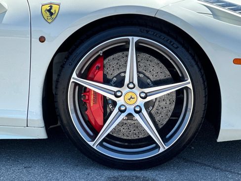Used 2012 Ferrari 458 Italia Coupe RWD image 41
