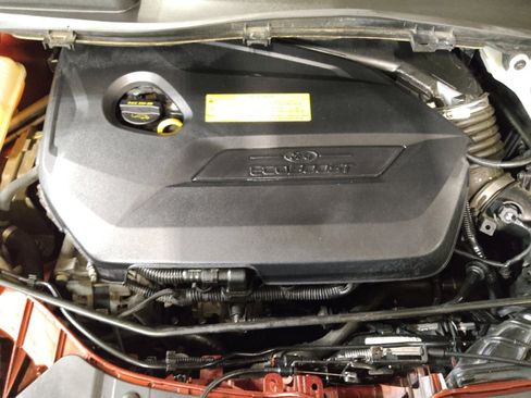 Used 2016 Ford Escape Titanium FWD image 30