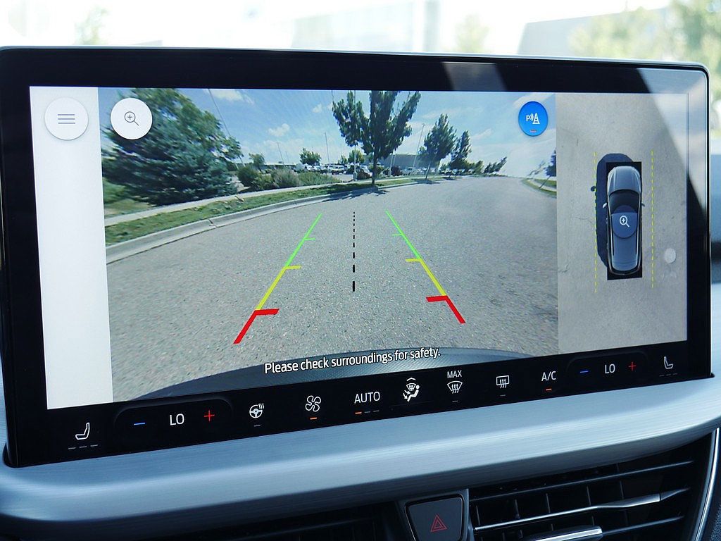 Used 2023 Ford Escape Platinum w/ Premium Technology Package AWD/4WD image 37