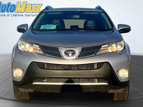 Used 2013 Toyota RAV4 Limited FWD image 2
