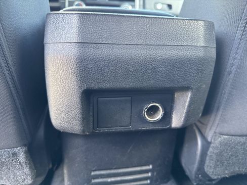 Used 2025 Toyota Tacoma SR AWD/4WD image 24