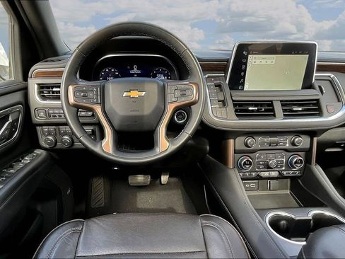 Used 2024 Chevrolet Tahoe High Country w/ Premium Package AWD/4WD image 10