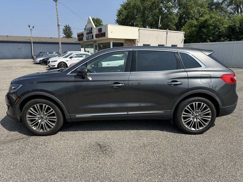Used 2017 Lincoln MKX Reserve w/ Driver Assistance Package image 8