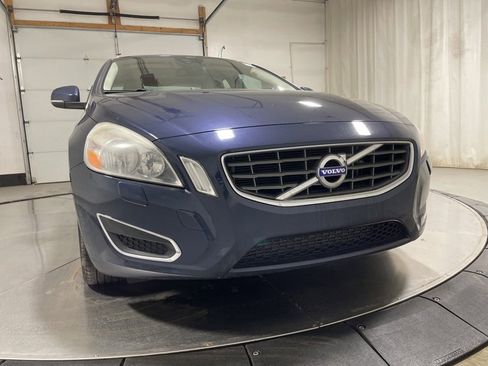 Used 2013 Volvo S60 T5 image 2