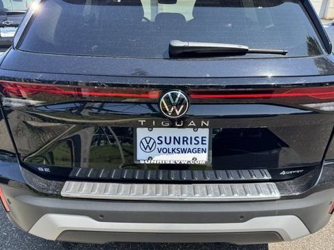 Used 2026 Volkswagen Tiguan SE AWD/4WD image 38