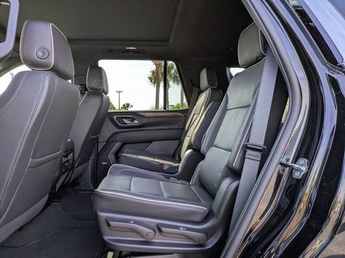 Used 2022 Chevrolet Tahoe Premier RWD image 16