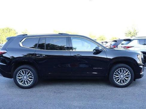 Used 2025 GMC Acadia Denali AWD/4WD image 5