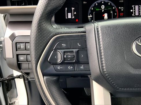 Certified 2025 Toyota 4Runner SR5 image 23