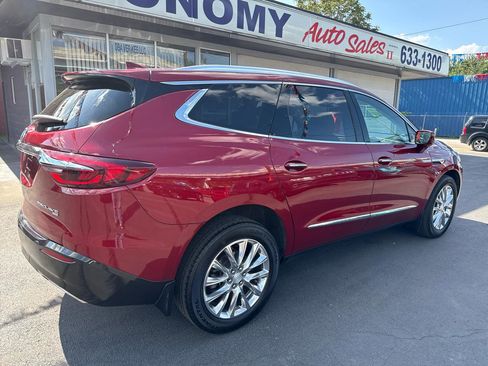 Used 2019 Buick Enclave Essence AWD/4WD image 3
