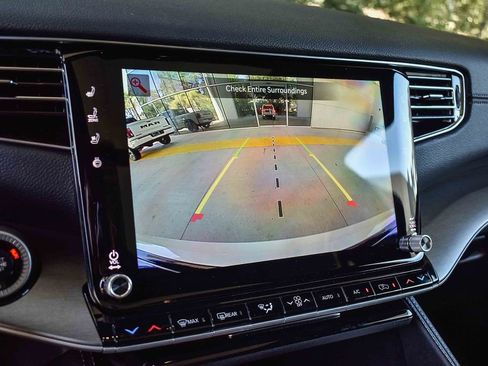 New 2026 Jeep Grand Wagoneer L Limited w/ Premium Group II image 24