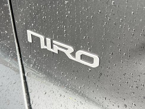 New 2026 Kia Niro Wind image 33