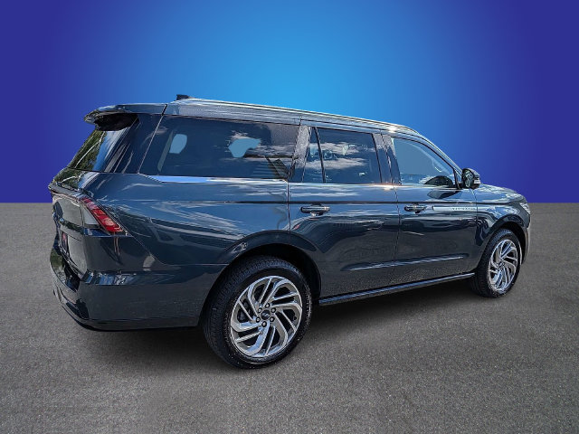 Used 2025 Lincoln Navigator Reserve AWD/4WD image 8