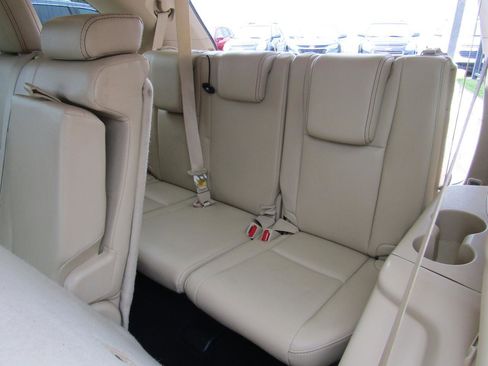 Used 2017 Toyota Highlander XLE FWD image 11