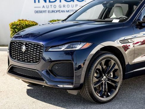 New 2026 Jaguar F-PACE R-Dynamic S image 2