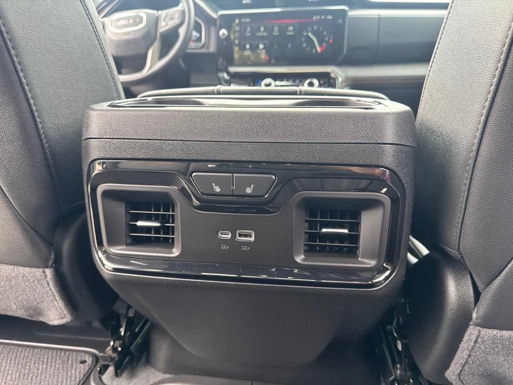 Certified 2024 GMC Sierra 1500 AT4 w/ Technology Package AWD/4WD image 19