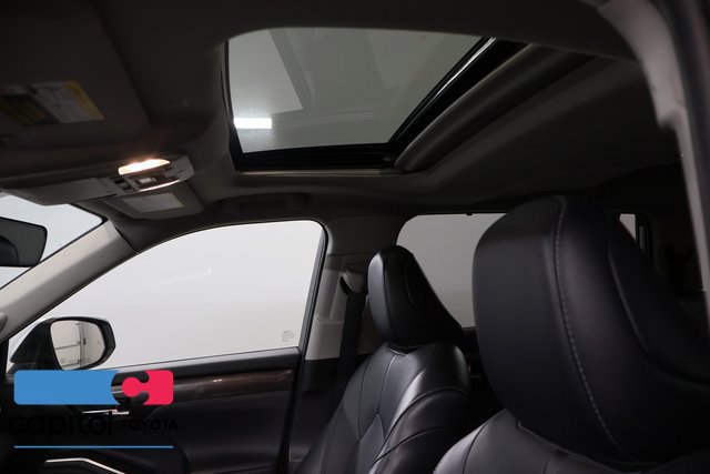 Used 2022 Toyota Highlander Limited AWD/4WD image 14