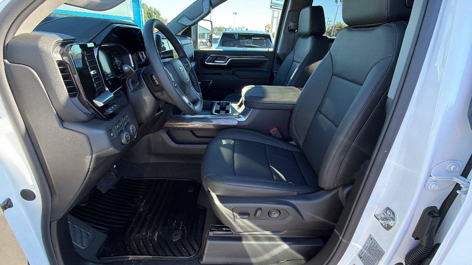 New 2026 Chevrolet Silverado 2500 LTZ w/ Trail Boss Package AWD/4WD image 17