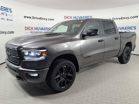 Used 2023 RAM 1500 Laramie AWD/4WD image 1