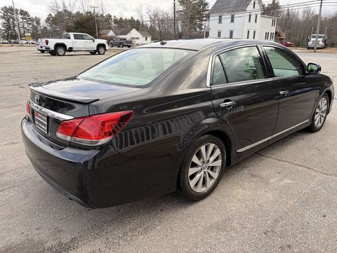 Used 2012 Toyota Avalon Limited image 9