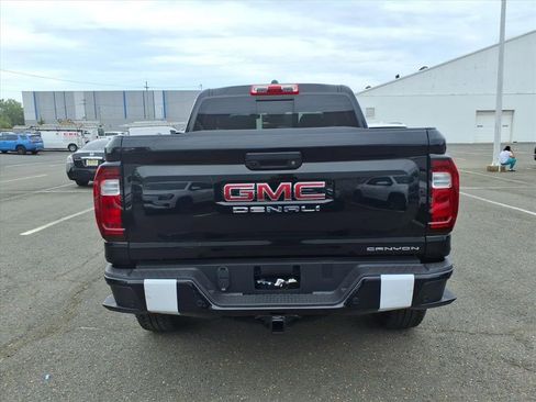 New 2026 GMC Canyon Denali image 5