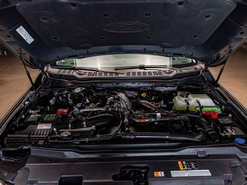 Used 2026 Ford F450 Platinum w/ Platinum Plus Package image 34