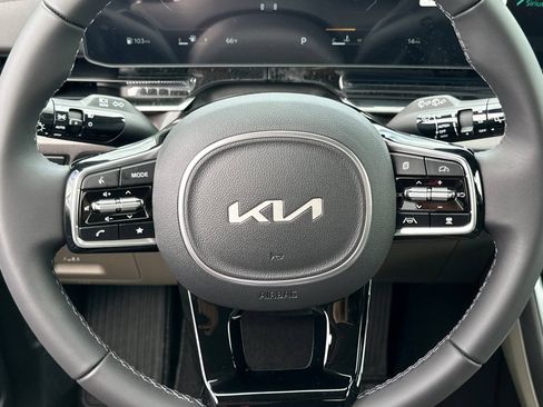 New 2026 Kia Carnival SX FWD image 18