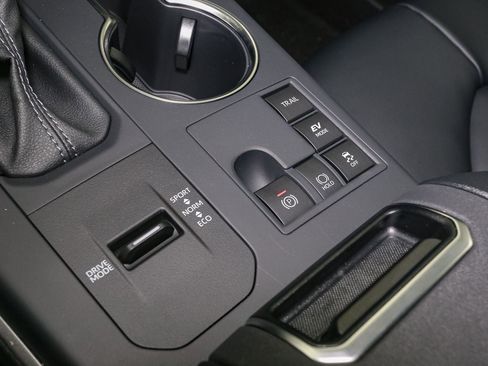 New 2026 Toyota Highlander XLE image 22