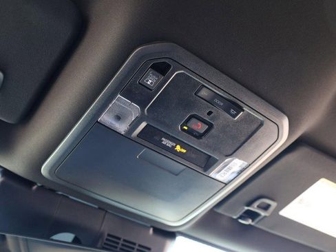 New 2025 Toyota Tacoma TRD Off-Road image 15