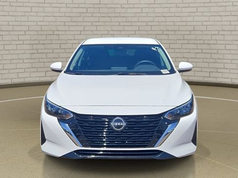 Used 2025 Nissan Sentra S image 2