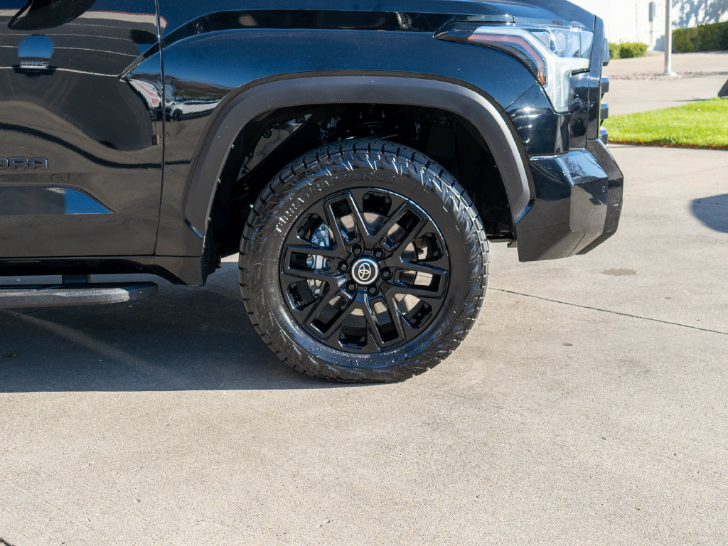 Used 2024 Toyota Tundra Limited AWD/4WD image 36