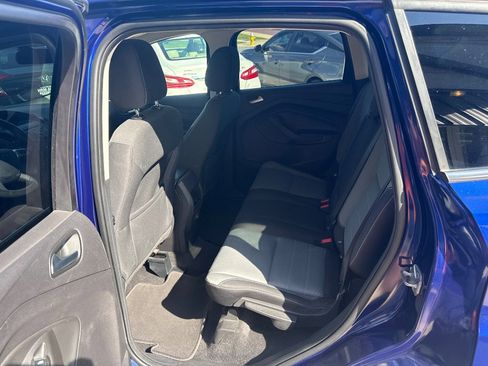 Used 2016 Ford Escape SE FWD image 12
