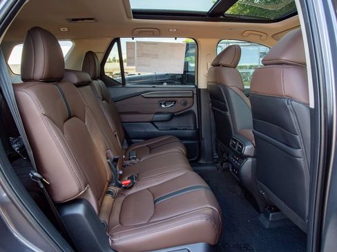 New 2026 Honda Pilot Touring image 15